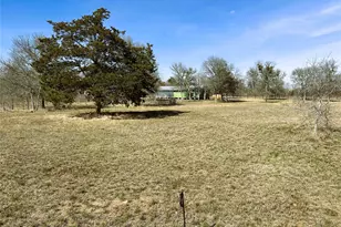 2175 Old Hwy 20, McDade, TX 78650 - Photo 3