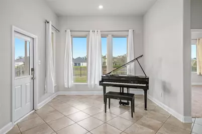 8911 Japonica Drive, Richmond, TX 77469 - Photo 11