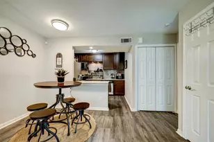 1860 White Oak Dr, Houston, TX 77009 - Photo 3