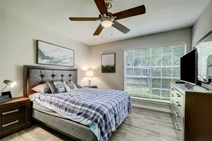 1860 White Oak Dr, Houston, TX 77009 - Photo 5