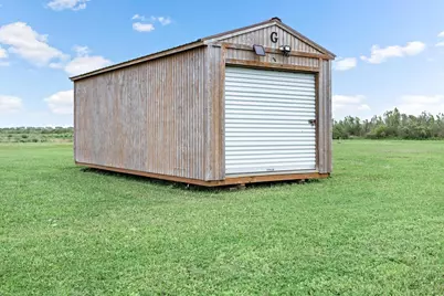 907 Thompson Drive, Gilchrist, TX 77617 - Photo 41