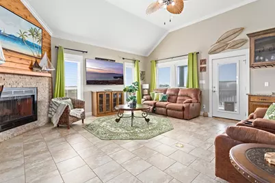 907 Thompson Drive, Gilchrist, TX 77617 - Photo 15