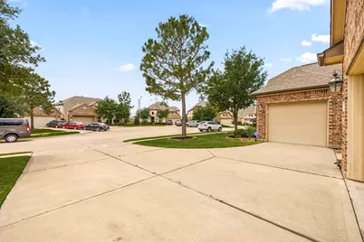 9338 Taylor Cliff Lane, Cypress, TX 77433 - Photo 5