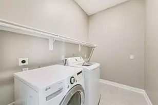 13915 Foyt Dr, Mont Belvieu, TX 77523 - Photo 31