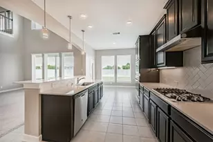 13915 Foyt Dr, Mont Belvieu, TX 77523 - Photo 17