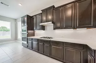 13915 Foyt Dr, Mont Belvieu, TX 77523 - Photo 19