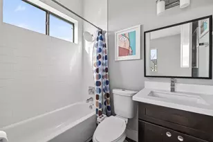 606 Pacific St, Houston, TX 77006 - Photo 27