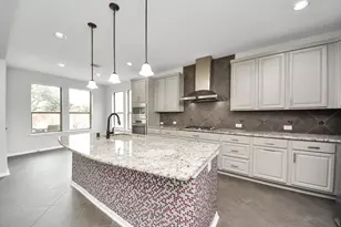 3806 Pearl Pass Ln, Sugar Land, TX 77479 - Photo 11