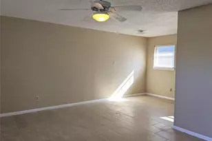 915 Alexander St, Houston, TX 77008 - Photo 5
