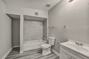 1912 Gentry St, Houston, TX 77009 - Photo 35