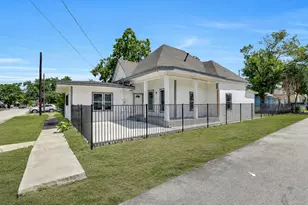 1912 Gentry St, Houston, TX 77009 - Photo 5