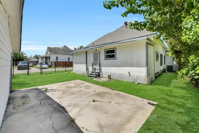 1912 Gentry Street, Houston, TX 77009 - Photo 7