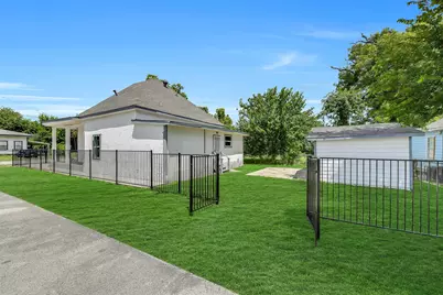 1912 Gentry Street, Houston, TX 77009 - Photo 5