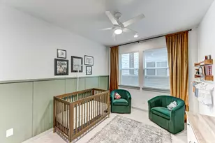 737 N Emile St, Houston, TX 77020 - Photo 9