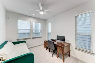 737 N Emile St, Houston, TX 77020 - Photo 5