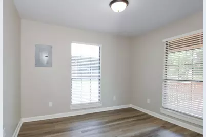 42 Hunters Creek Drive, Huntsville, TX 77340 - Photo 19