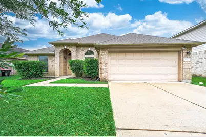 927 Hannah Falls Lane, Fresno, TX 77545 - Photo 1