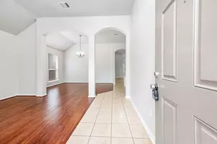 927 Hannah Falls Ln, Fresno, TX 77545 - Photo 5