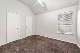 927 Hannah Falls Ln, Fresno, TX 77545 - Photo 23