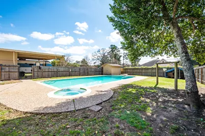 620 Bowie Street, Liberty, TX 77575 - Photo 41