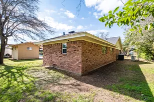 620 Bowie St, Liberty, TX 77575 - Photo 45