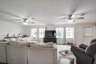 620 Bowie Street, Liberty, TX 77575 - Photo 11