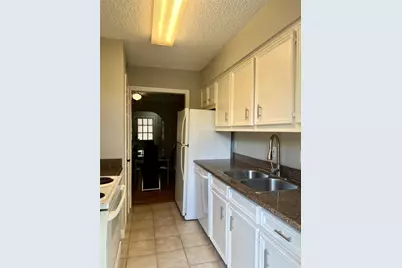 8299 Kingsbrook Road #180, Houston, TX 77024 - Photo 3
