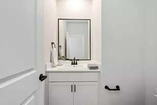 9803 Fulton Pk Ln, Houston, TX 77076 - Photo 11