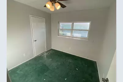 5023 Denoron Drive, Houston, TX 77048 - Photo 9
