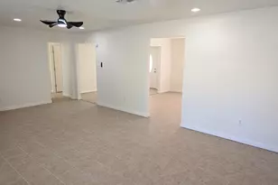 809 Glen Hollow Dr, Conroe, TX 77385 - Photo 11