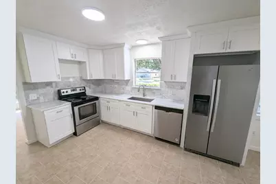 809 Glen Hollow Drive, Conroe, TX 77385 - Photo 7