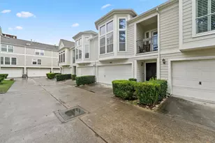 1245 W 17th St, Houston, TX 77008 - Photo 3