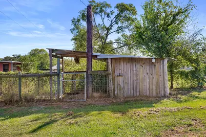 2098 Cedar Creek Road, Hearne, TX 77859 - Photo 21