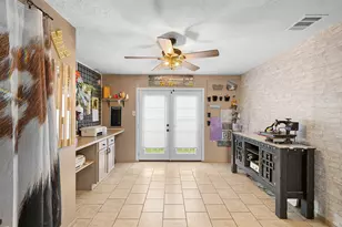 2098 Cedar Creek Rd, Hearne, TX 77859 - Photo 5