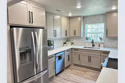 1047 Dungens Mill Road, Columbus, TX 78934 - Photo 17