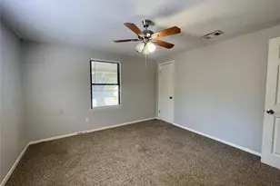 300 Hargett St, Clute, TX 77531 - Photo 23