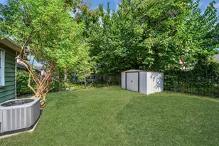 5645 Barremore St, Houston, TX 77023 - Photo 27