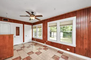 5645 Barremore St, Houston, TX 77023 - Photo 23