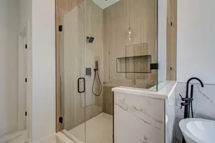 3030 Lamar St, Houston, TX 77003 - Photo 27