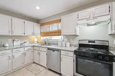 4922 Dobbin Springs Lane, Kingwood, TX 77345 - Photo 9