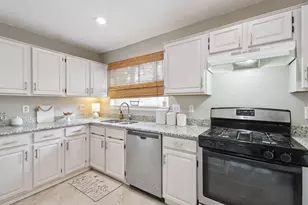 4922 Dobbin Springs Ln, Kingwood, TX 77345 - Photo 9