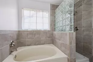 4922 Dobbin Springs Ln, Kingwood, TX 77345 - Photo 15