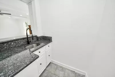616 S Rivershire Drive, Conroe, TX 77304 - Photo 11