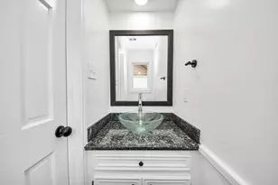 616 S Rivershire Dr, Conroe, TX 77304 - Photo 15