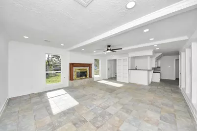 616 S Rivershire Drive, Conroe, TX 77304 - Photo 7