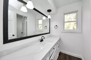 616 S Rivershire Dr, Conroe, TX 77304 - Photo 23