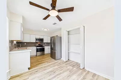 12707 Corning Dr, Houston, TX 77089 - Photo 9