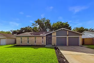 12707 Corning Dr, Houston, TX 77089 - Photo 3