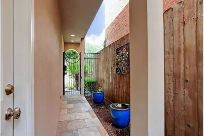 2003 Park Street, Houston, TX 77019 - Photo 3
