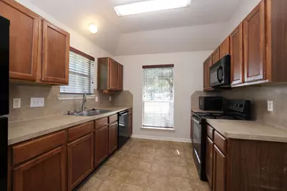 19114 Hemington Circle, Tomball, TX 77375 - Photo 3